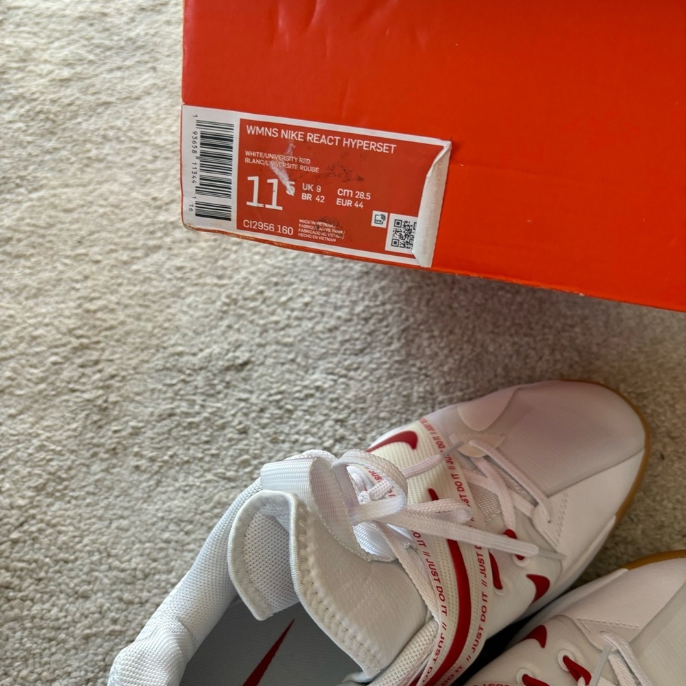 Women's Nike React HyperSet Volleyball shoes (White/University Red) W 11.5 M 10 - Picture 9 of 9